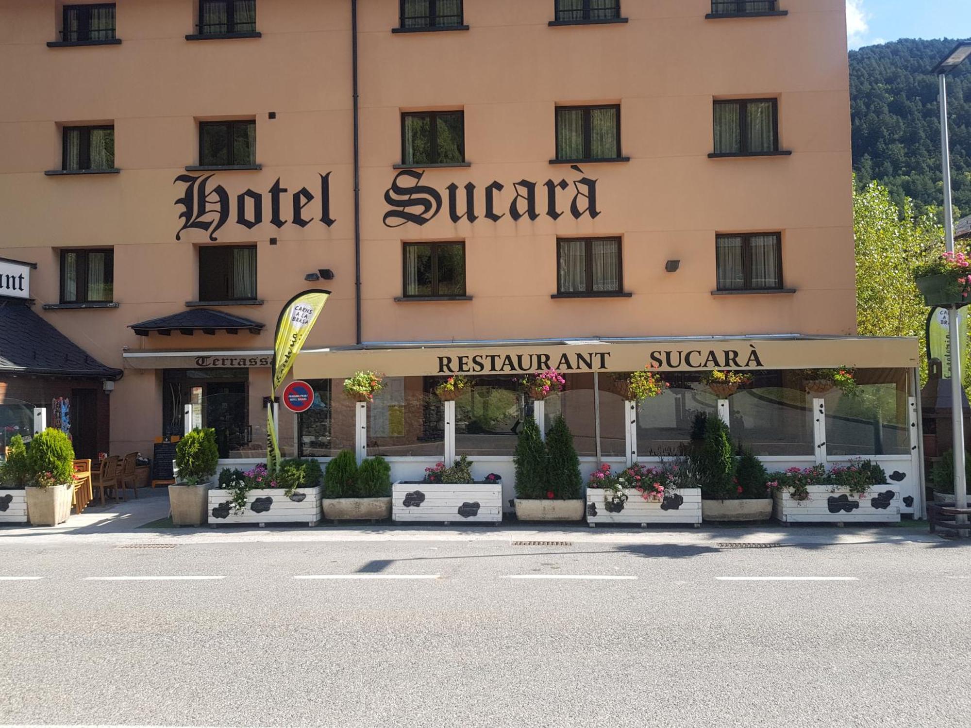Hotel Sucara La Cortinada Kültér fotó