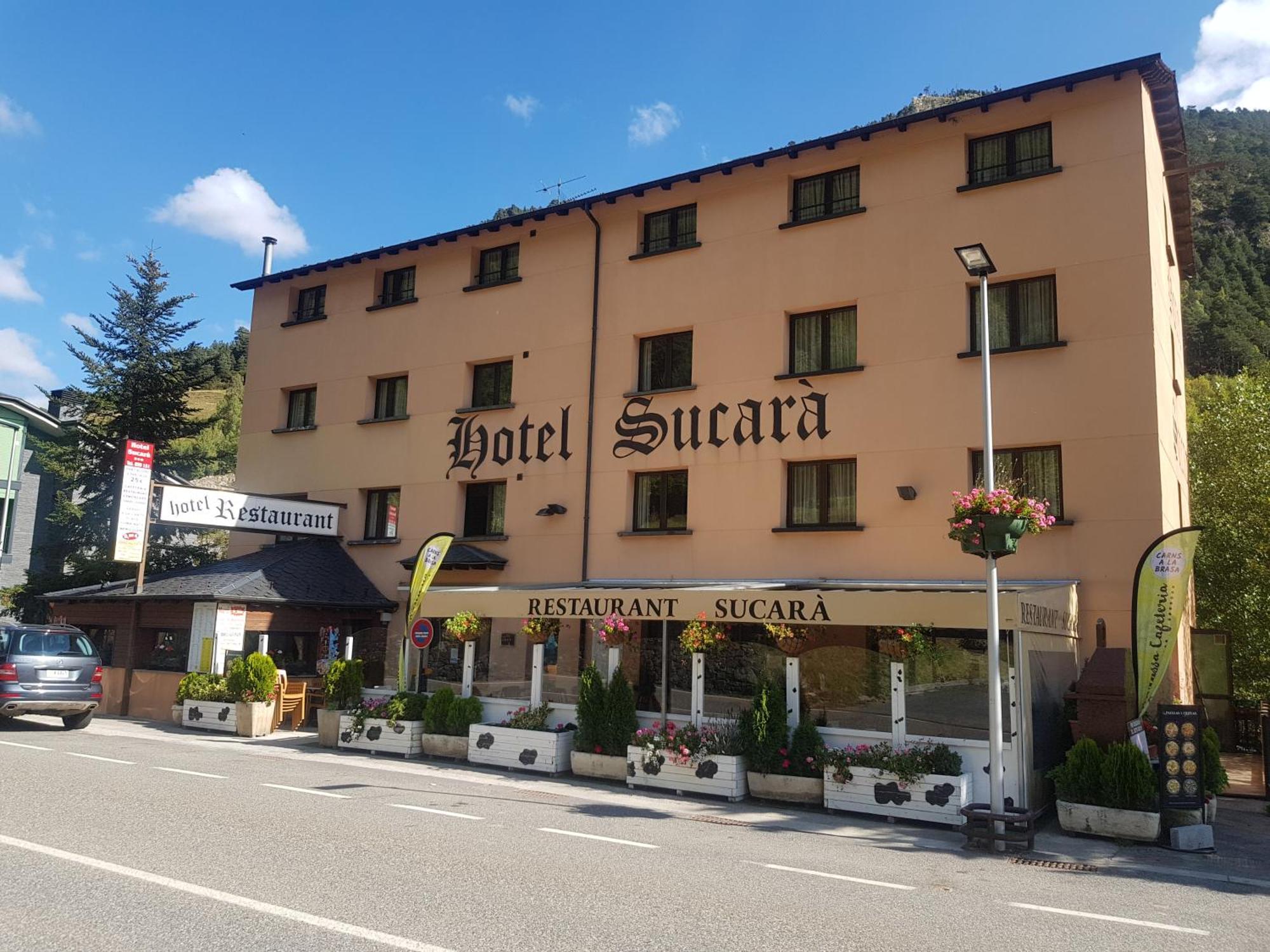 Hotel Sucara La Cortinada Kültér fotó