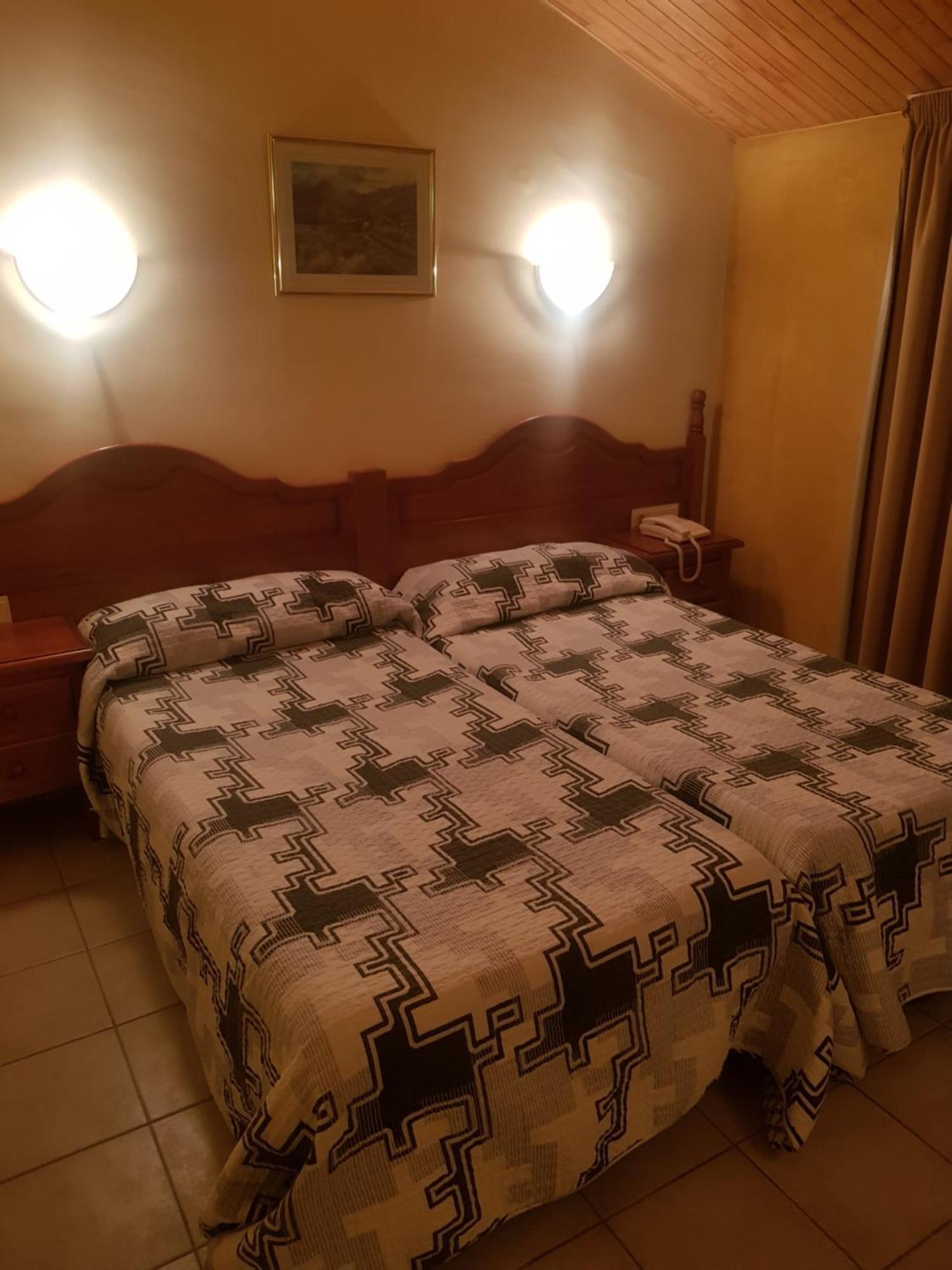 Hotel Sucara La Cortinada Kültér fotó