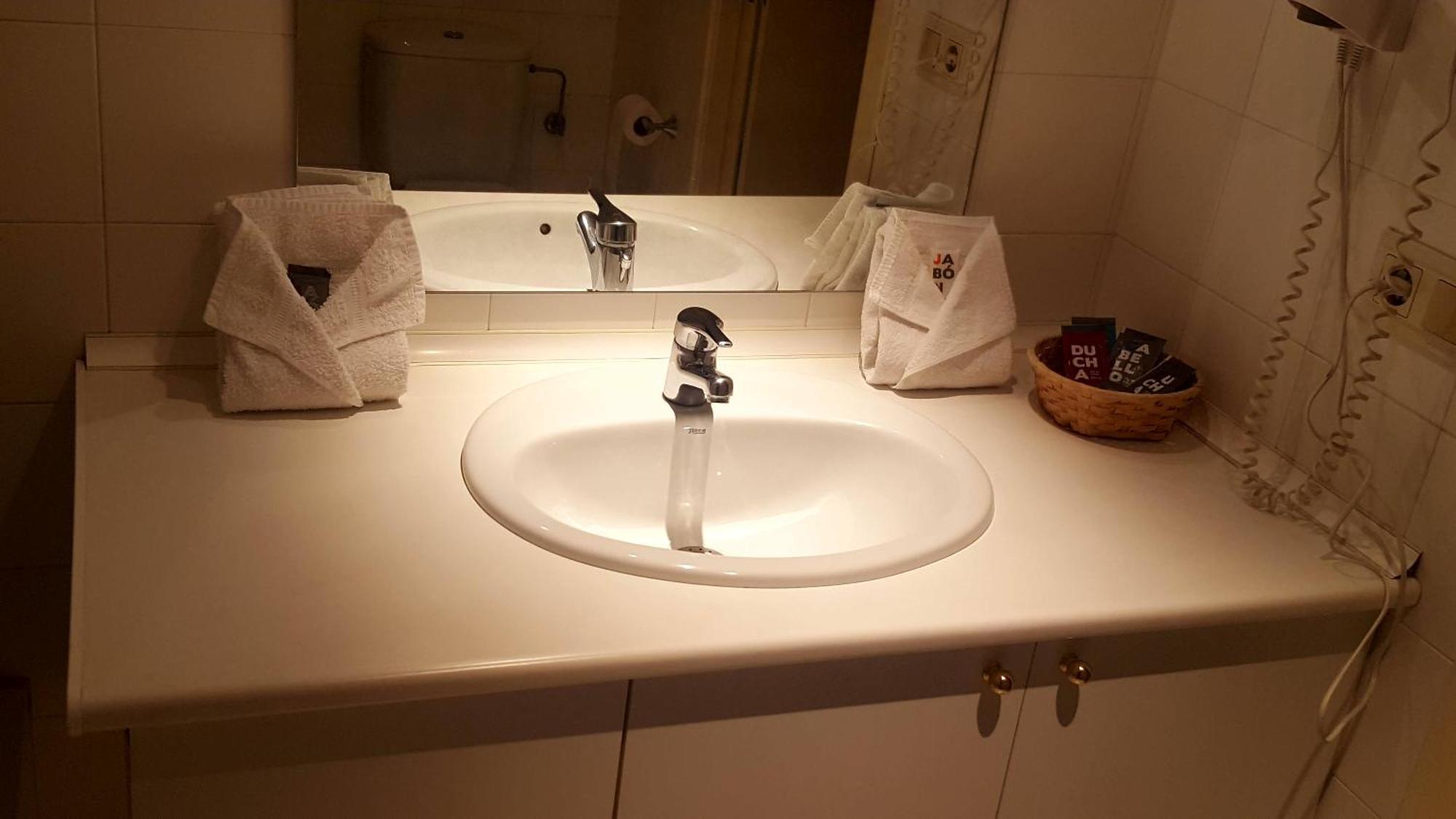 Hotel Sucara La Cortinada Kültér fotó